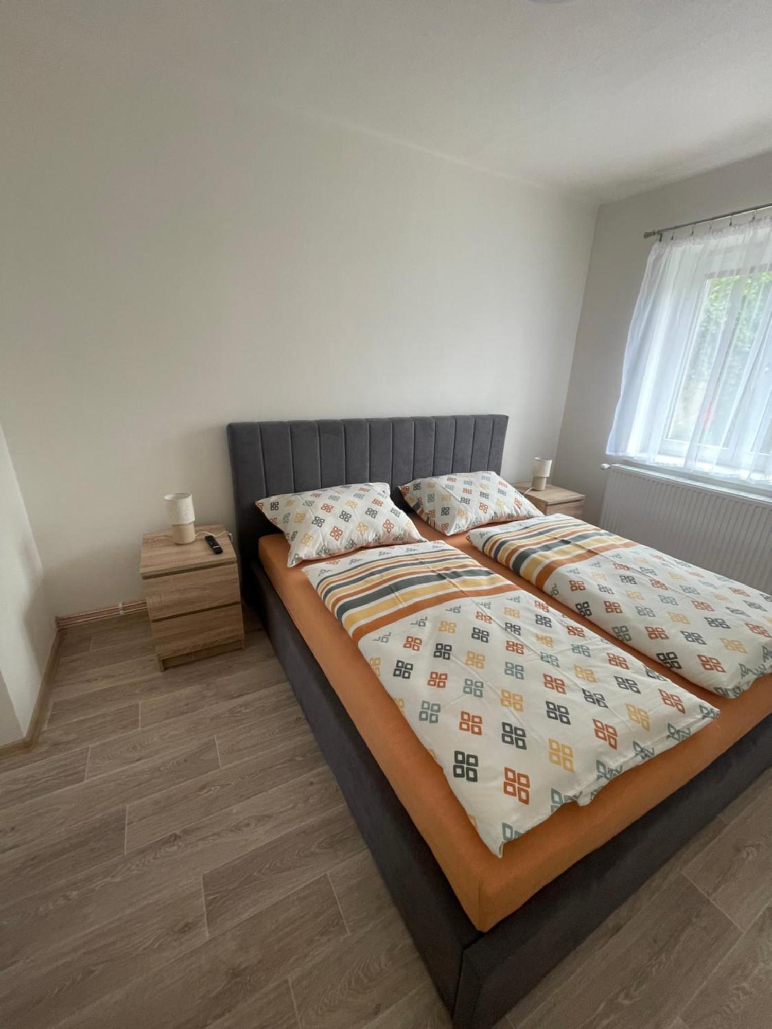 Apartmany Ferie Decin Bagian luar foto