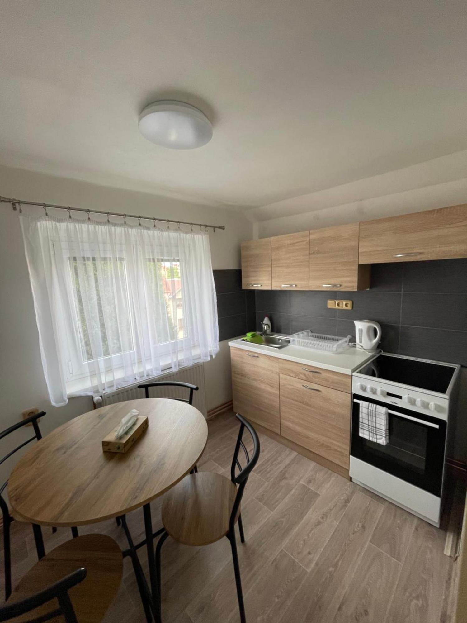 Apartmany Ferie Decin Bagian luar foto
